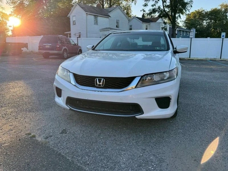 2013 Honda Accord 9th Gen - Image 2 of 12