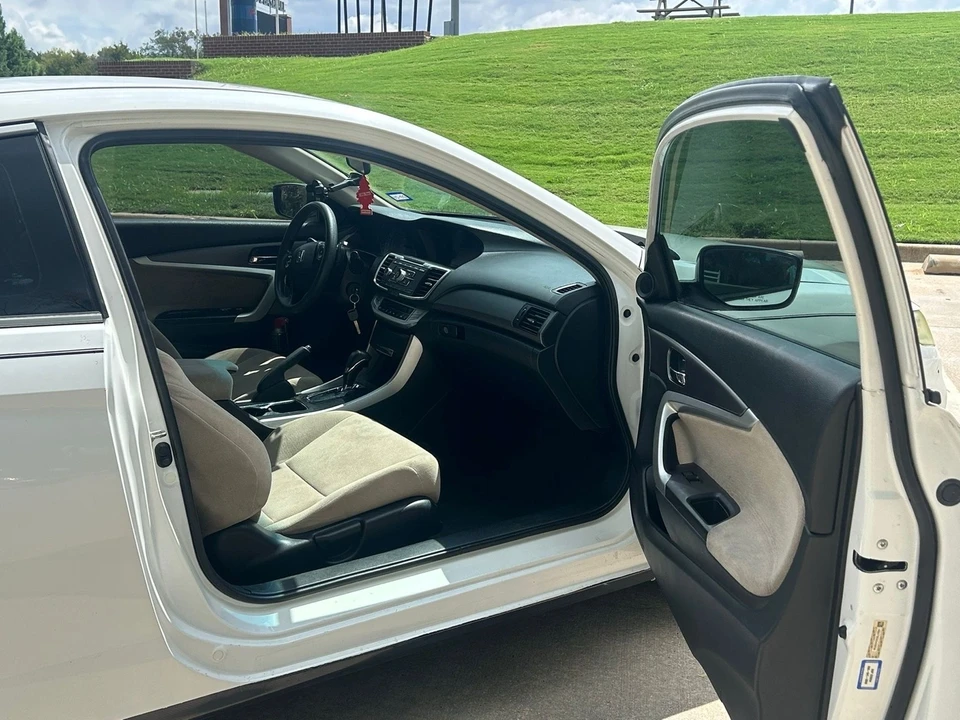 2013 Honda Accord 9th Gen - Image 14 of 21