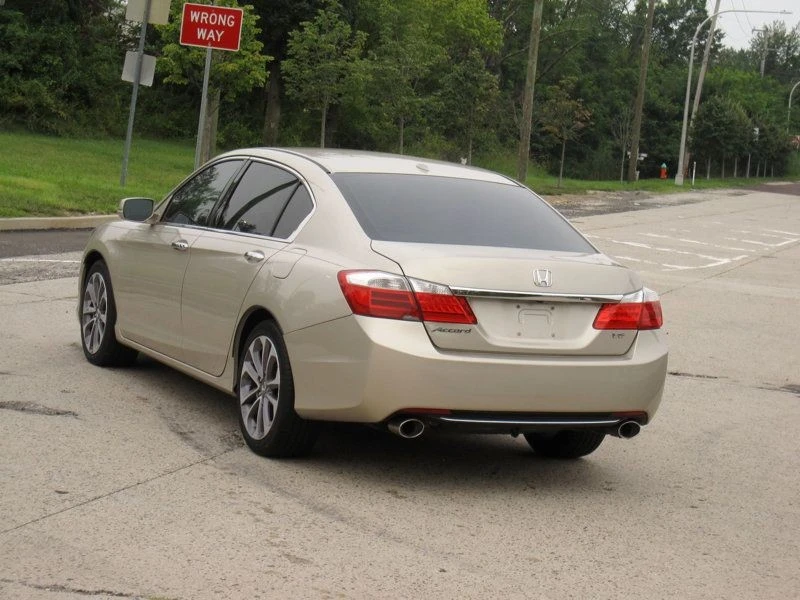 2013 Honda Accord 9th Gen - Image 12 of 12