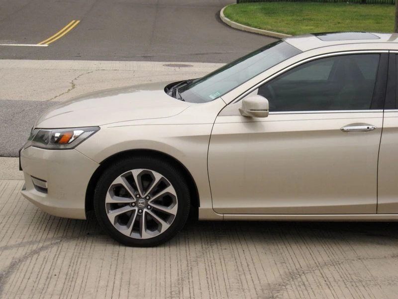 2013 Honda Accord 9th Gen - Image 7 of 12