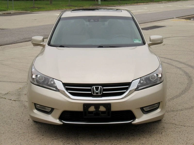 2013 Honda Accord 9th Gen - Image 5 of 12