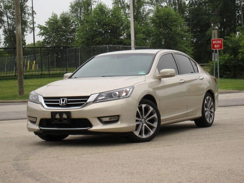 2013 Honda Accord 9th Gen - Image 3 of 12