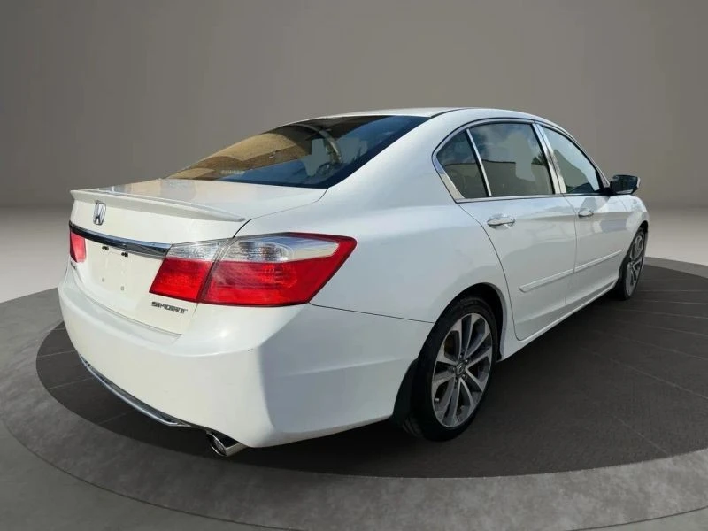 2013 Honda Accord 9th Gen - Image 5 of 12