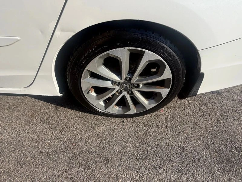 2013 Honda Accord 9th Gen - Image 9 of 12