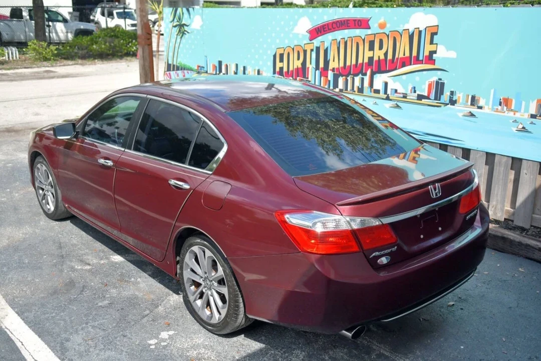 2013 Honda Accord 9th Gen - Image 6 of 12