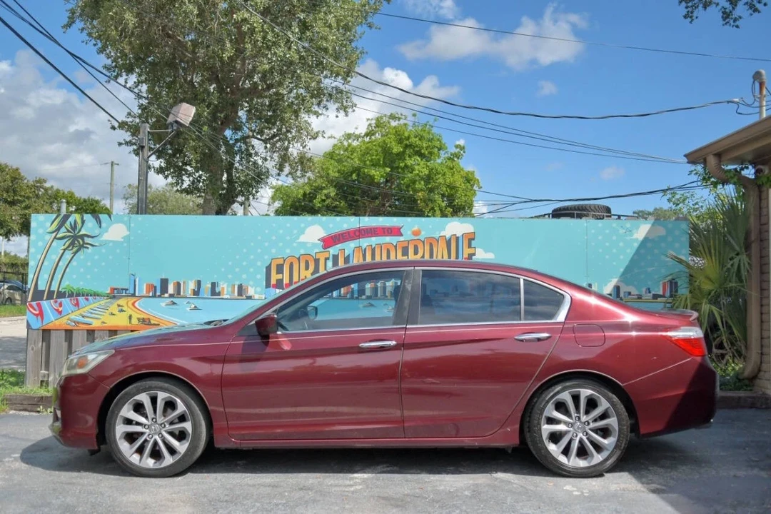 2013 Honda Accord 9th Gen - Image 5 of 12