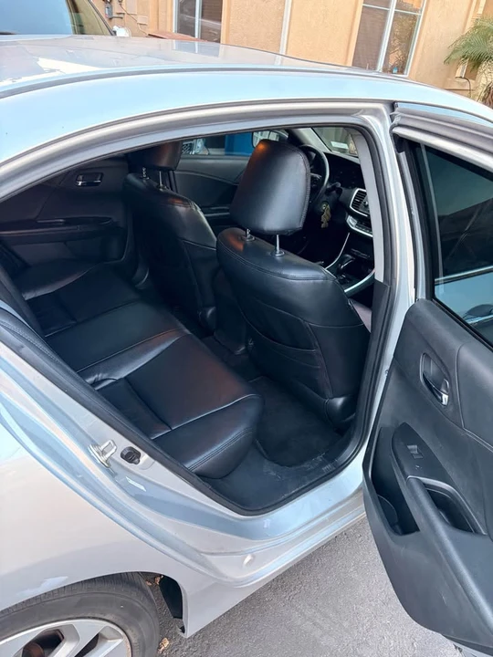 2013 Honda Accord 9th Gen - Image 15 of 19