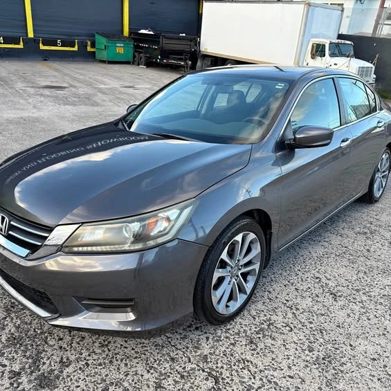 2013 Honda Accord 9th Gen - Image 1 of 1