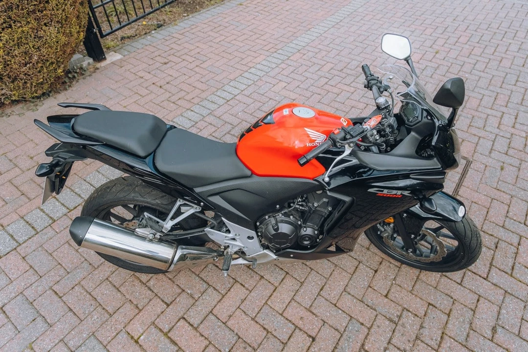 2013 Honda CBR - Image 19 of 31