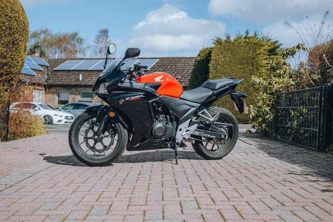 2013 Honda CBR - Image 17 of 31
