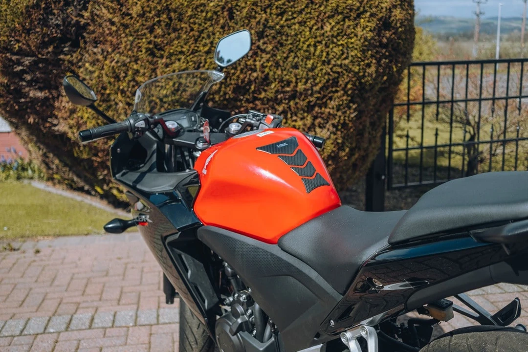 2013 Honda CBR - Image 9 of 31