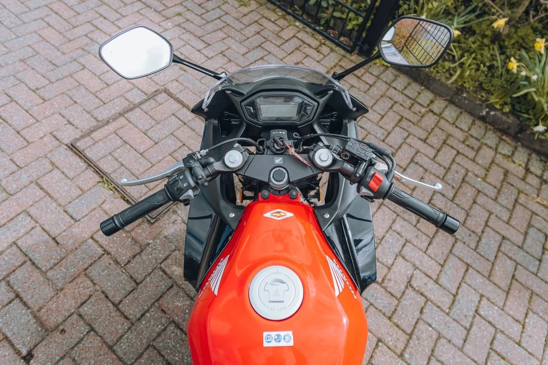 2013 Honda CBR - Image 5 of 31