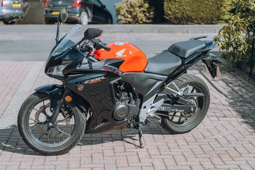 2013 Honda CBR - Image 23 of 31