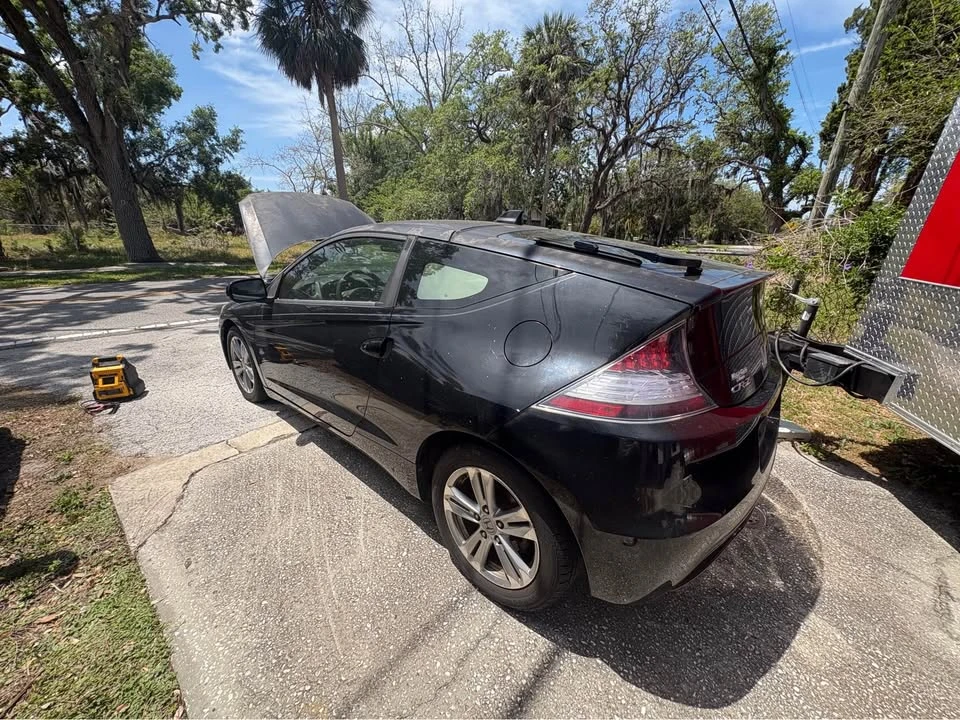 2013 Honda CR-Z - Image 2 of 12