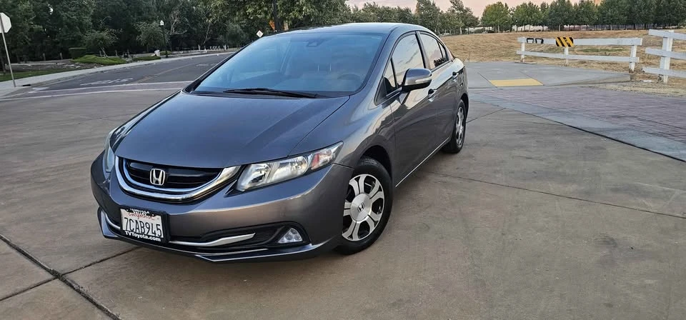 2013 Honda Civic 9th Gen - Image 3 of 16
