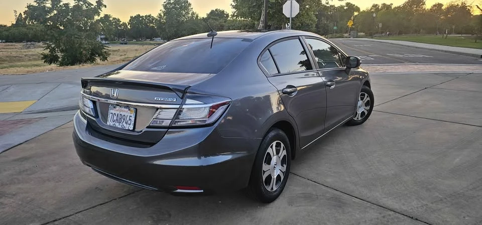 2013 Honda Civic 9th Gen - Image 5 of 16