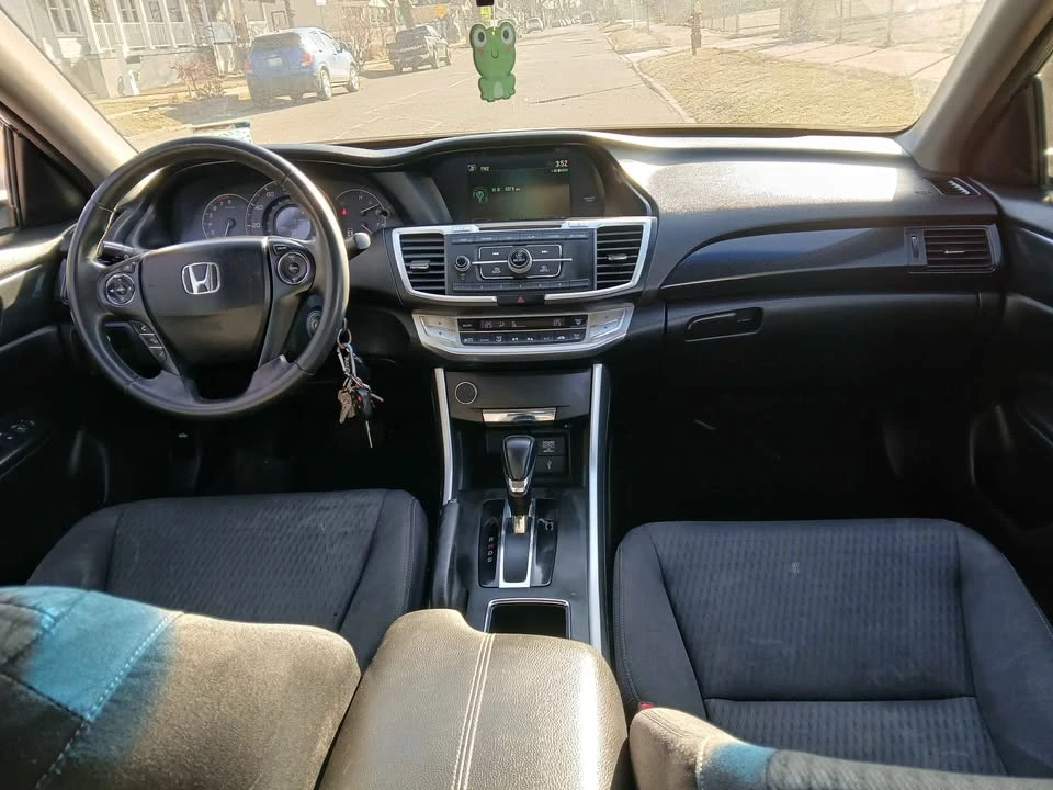 2013 Honda Civic 9th Gen - Image 11 of 16