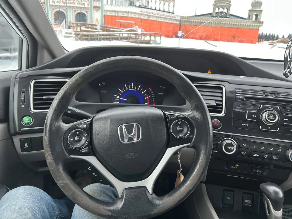 2013 Honda Civic 9th Gen - Image 5 of 11