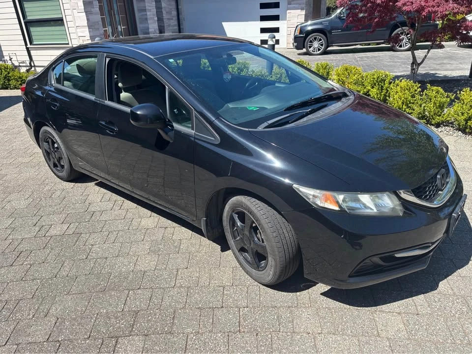 2013 Honda Civic 9th Gen - Image 2 of 4