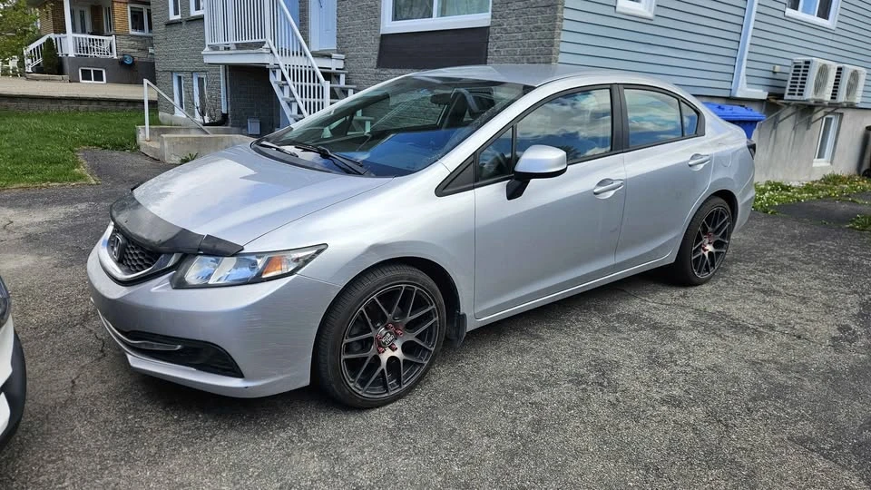 2013 Honda Civic 9th Gen - Image 2 of 11