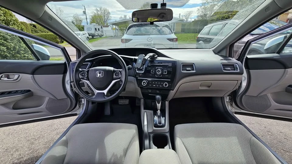 2013 Honda Civic 9th Gen - Image 4 of 11