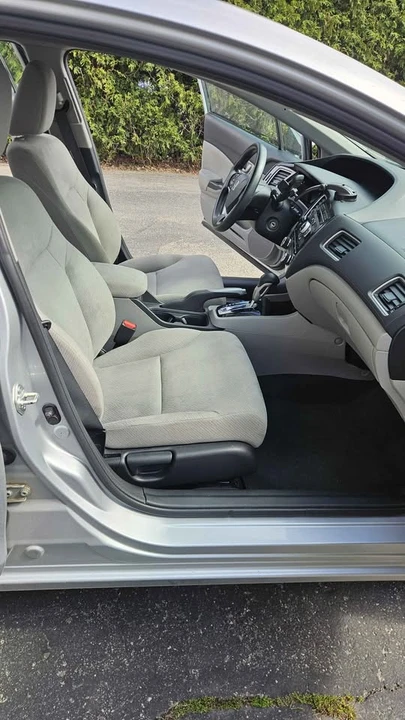2013 Honda Civic 9th Gen - Image 7 of 11