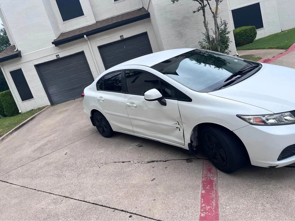 2013 Honda Civic 9th Gen - Image 2 of 5