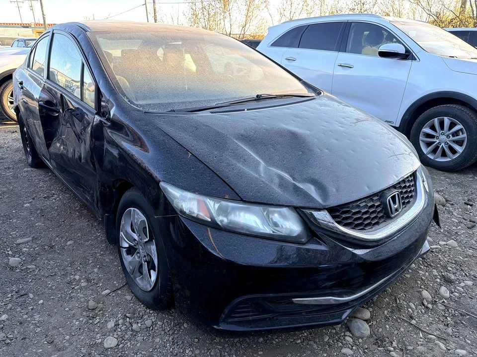 2013 Honda Civic 9th Gen - Image 2 of 7