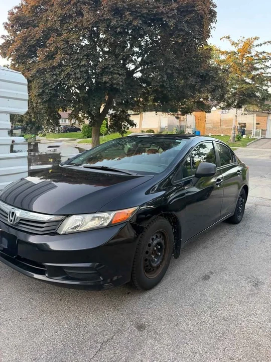 2013 Honda Civic 9th Gen - Image 3 of 9
