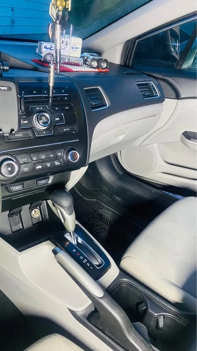 2013 Honda Civic 9th Gen - Image 11 of 15