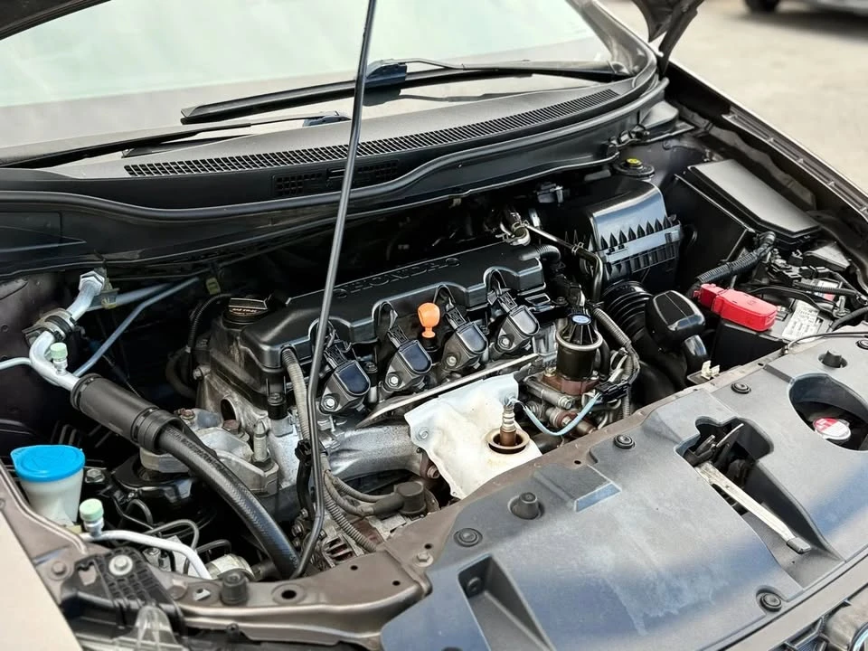 2013 Honda Civic 9th Gen - Image 10 of 20