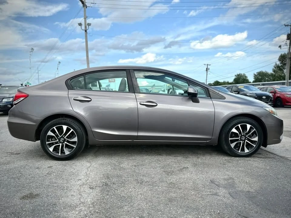 2013 Honda Civic 9th Gen - Image 2 of 20