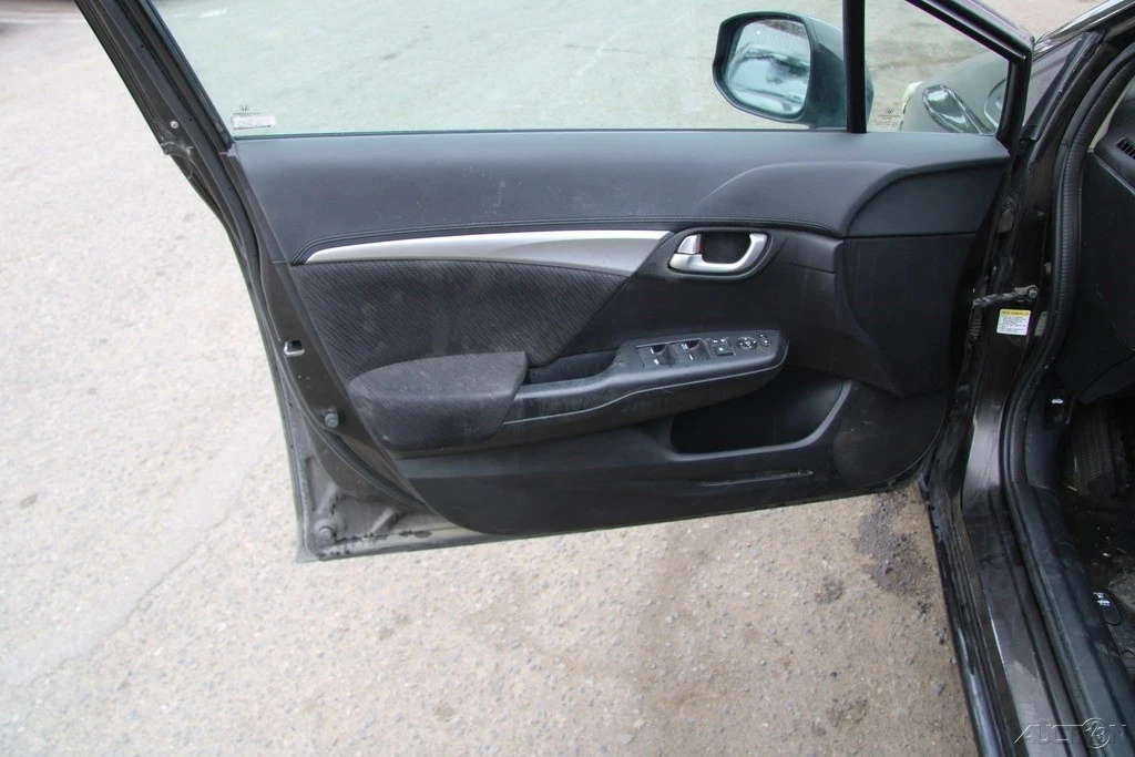 2013 Honda Civic 9th Gen - Image 14 of 21