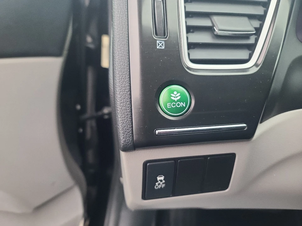 2013 Honda Civic 9th Gen - Image 19 of 21