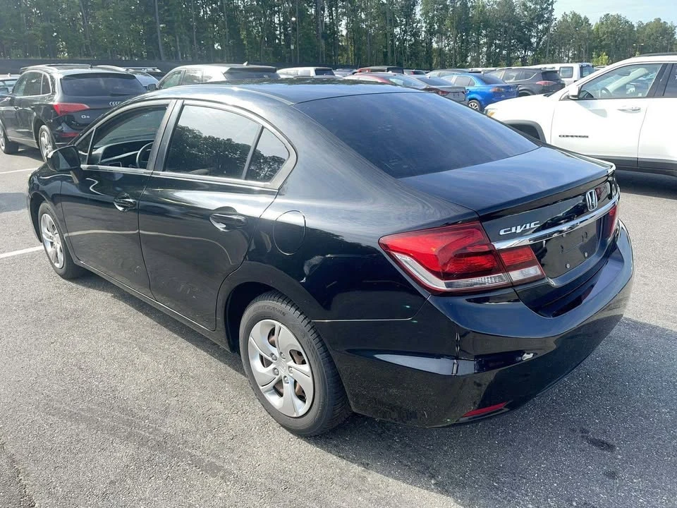 2013 Honda Civic 9th Gen - Image 2 of 7
