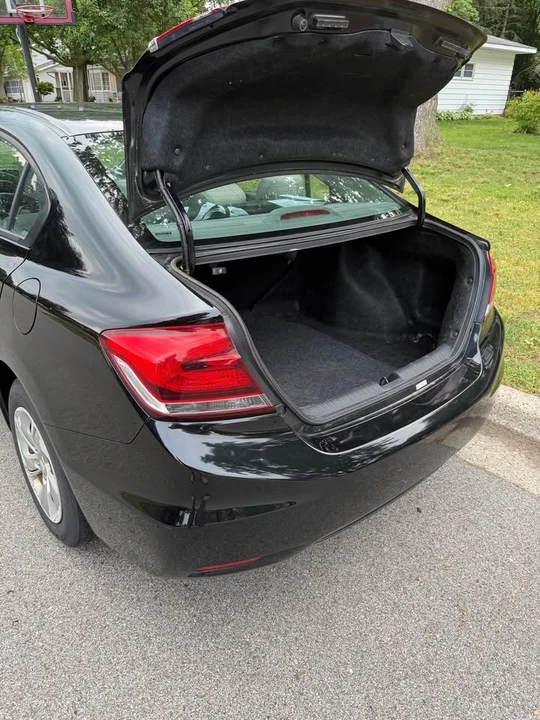 2013 Honda Civic 9th Gen - Image 5 of 8