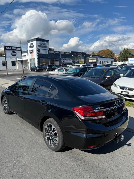 2013 Honda Civic 9th Gen - Image 3 of 15