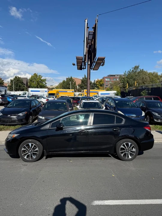 2013 Honda Civic 9th Gen - Image 2 of 15