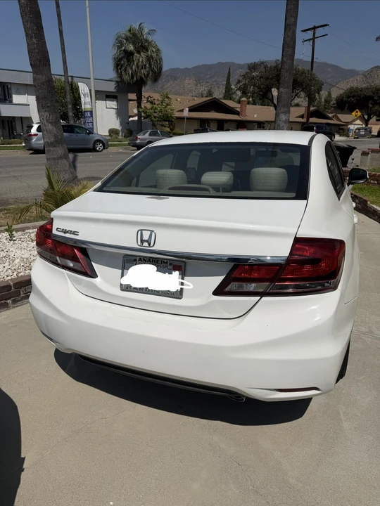 2013 Honda Civic 9th Gen - Image 2 of 11