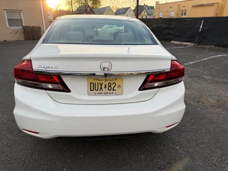 2013 Honda Civic 9th Gen - Image 5 of 12
