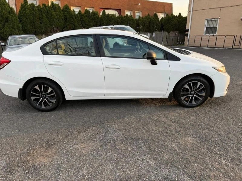 2013 Honda Civic 9th Gen - Image 8 of 12