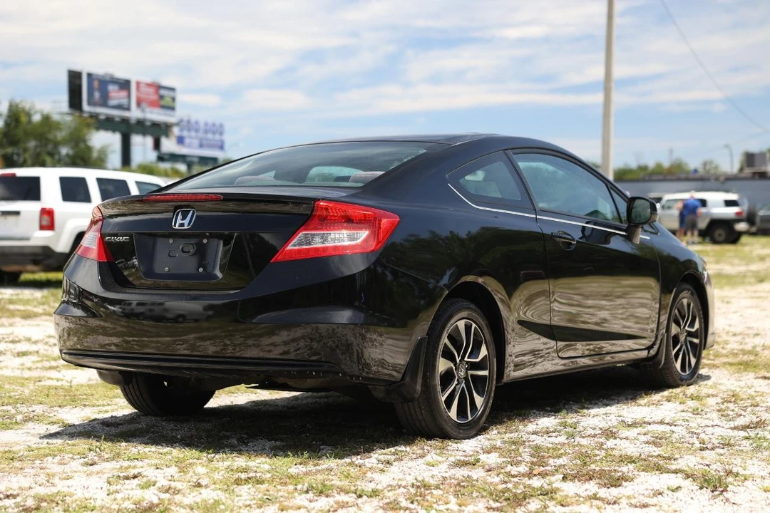 2013 Honda Civic 9th Gen - Image 11 of 31