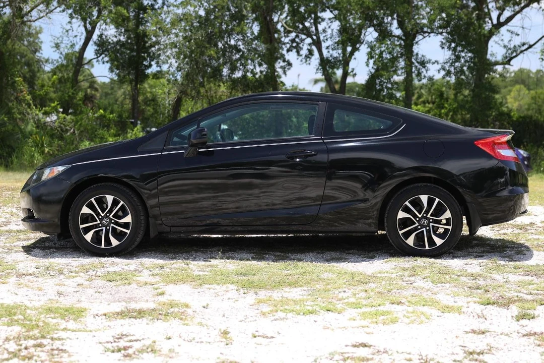 2013 Honda Civic 9th Gen - Image 3 of 31