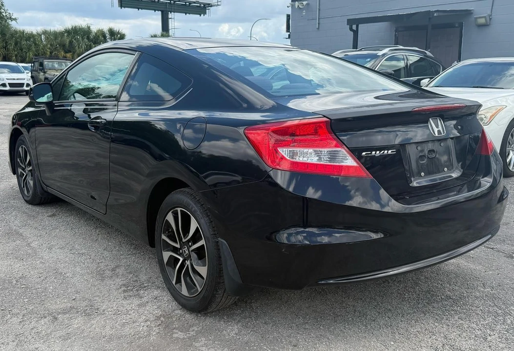 2013 Honda Civic 9th Gen - Image 3 of 8