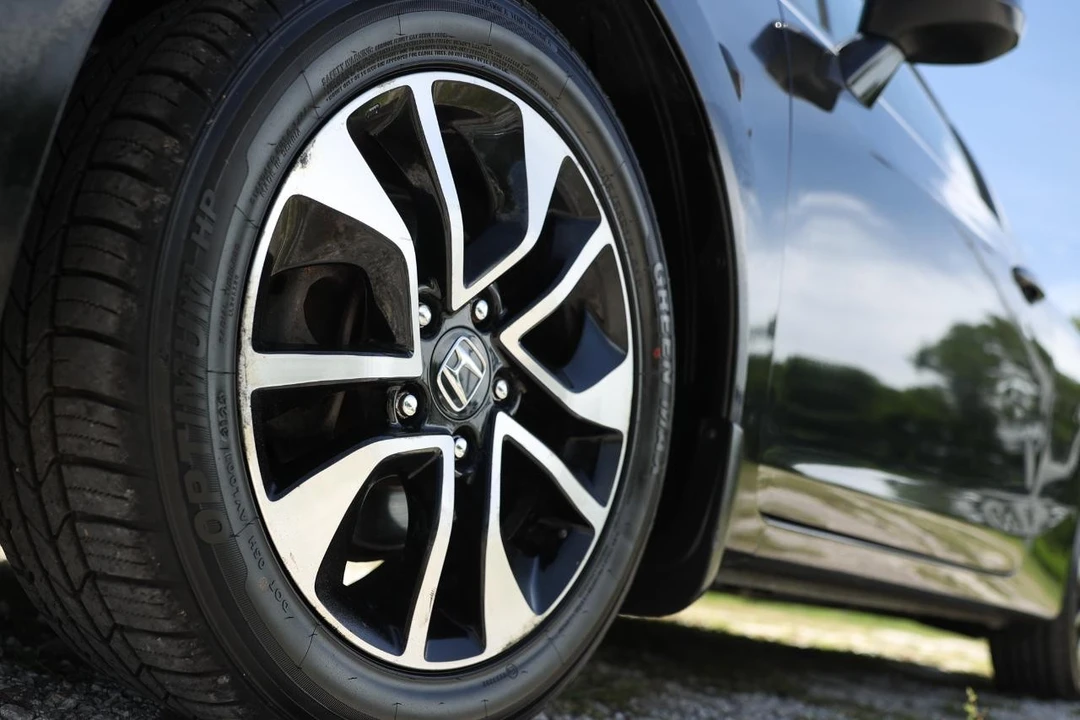 2013 Honda Civic 9th Gen - Image 29 of 31