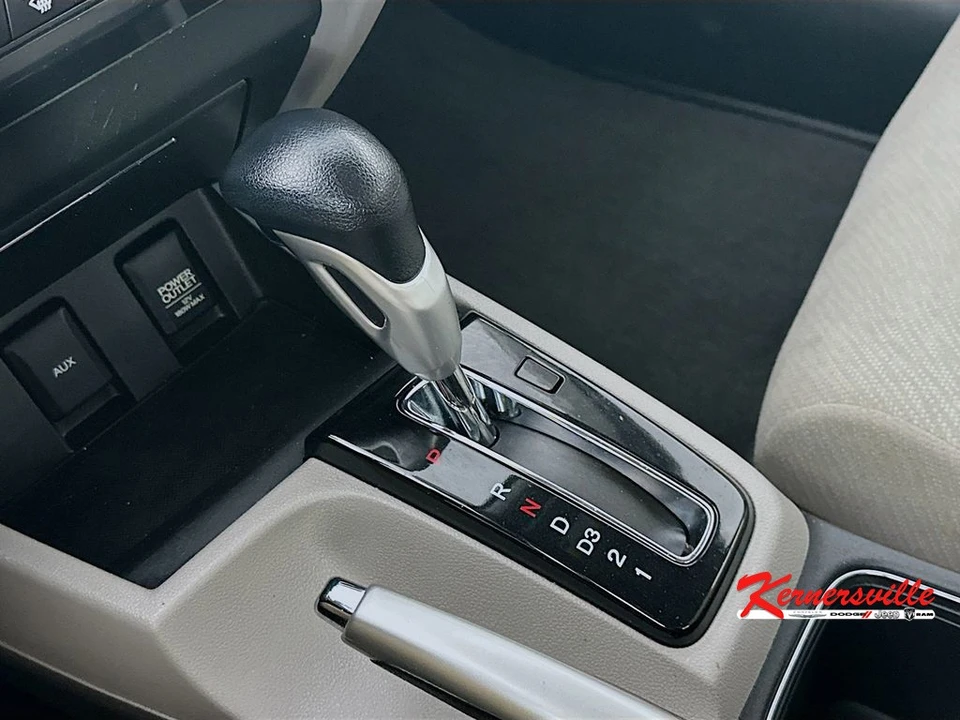 2013 Honda Civic 9th Gen - Image 16 of 24