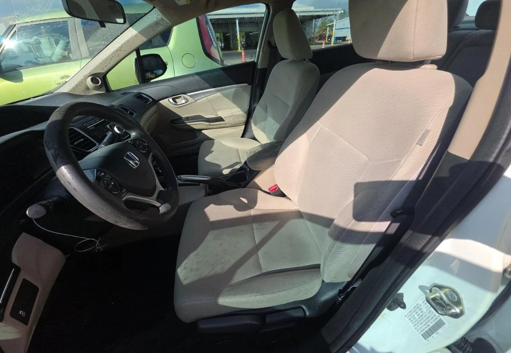 2013 Honda Civic 9th Gen - Image 9 of 14