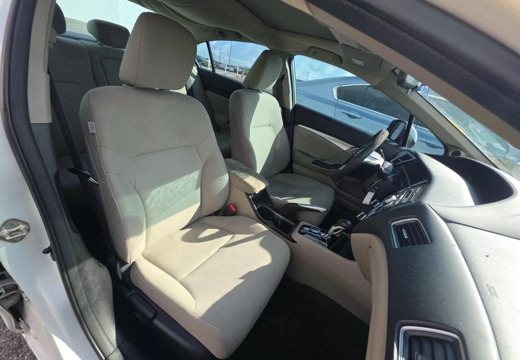 2013 Honda Civic 9th Gen - Image 10 of 14