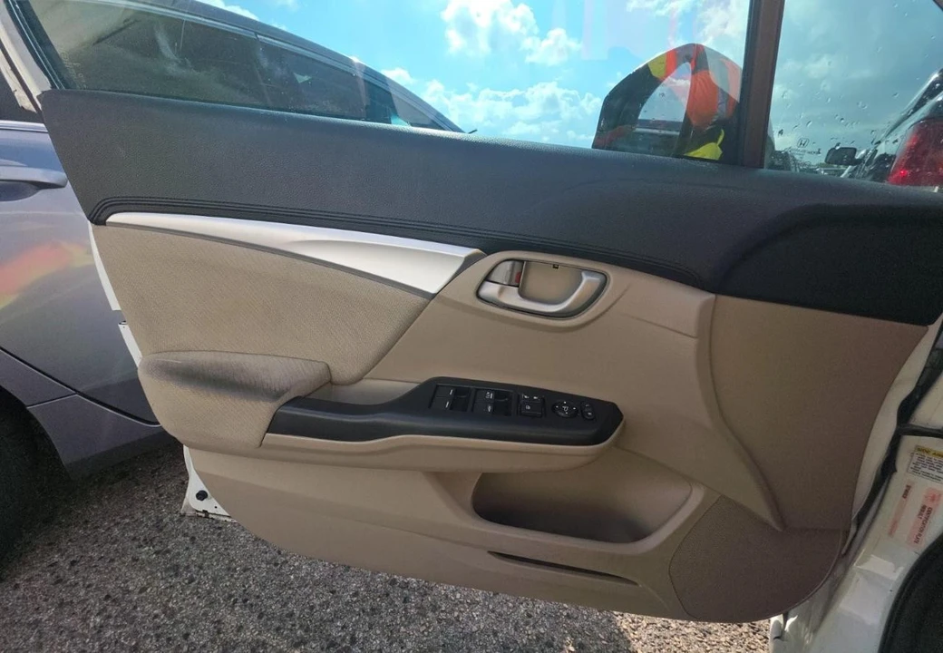 2013 Honda Civic 9th Gen - Image 11 of 14