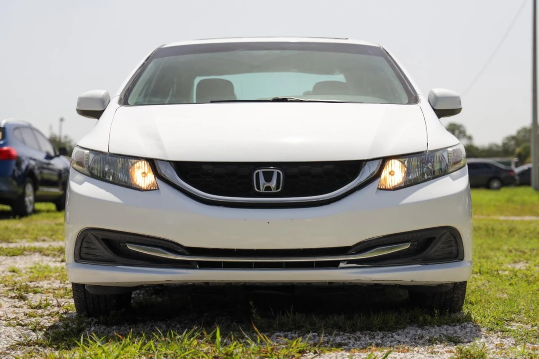 2013 Honda Civic 9th Gen - Image 19 of 31